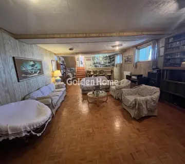 House 350m<sup>2</sup> for rent photo 18