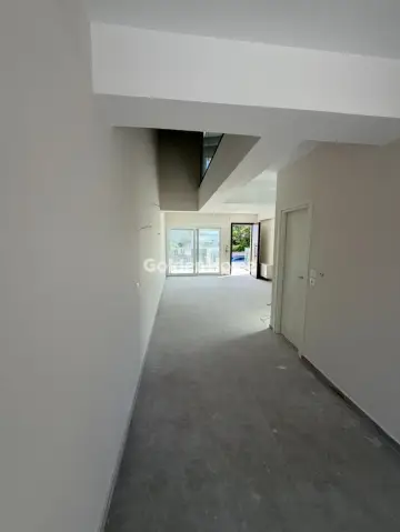 Floor Maisonette 86m<sup>2</sup> for sale photo 3