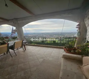 House 240m<sup>2</sup> for sale photo 11