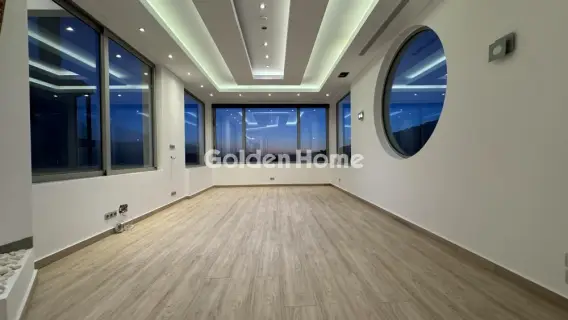 Independent Maisonette 570m<sup>2</sup> for sale photo 14