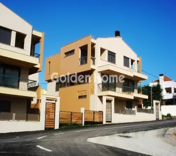 Independent Maisonette 194m<sup>2</sup> for sale photo 4867626