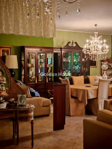 Floor Apartment 130m<sup>2</sup> for sale photo 3