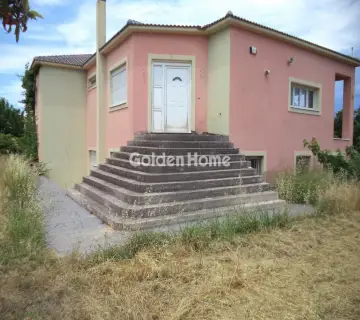 Independent Maisonette 405m<sup>2</sup> for sale photo 1