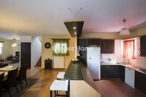 Independent Maisonette 330m<sup>2</sup> for sale photo 17