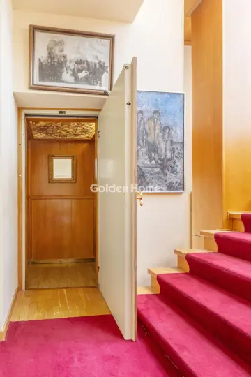 Maisonette Attached 300m<sup>2</sup> for sale photo 3
