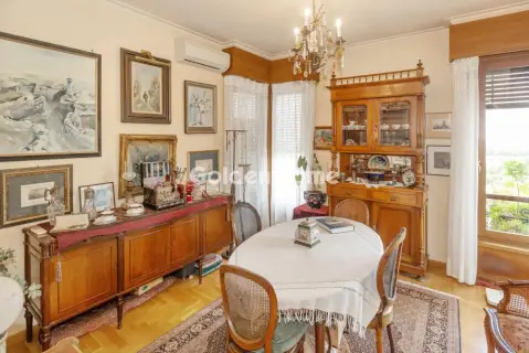 Maisonette Attached 300m<sup>2</sup> for sale photo 15