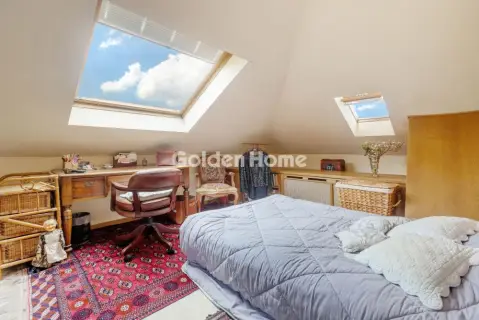 Maisonette Attached 300m<sup>2</sup> for sale photo 38