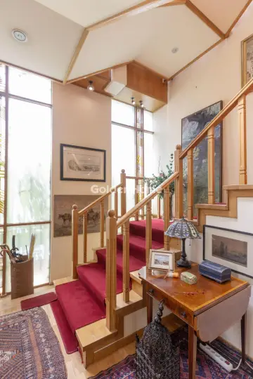 Maisonette Attached 300m<sup>2</sup> for sale photo 49
