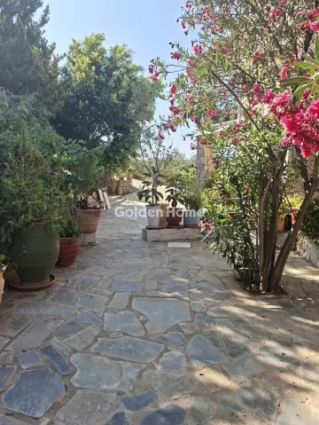 Independent Maisonette 265m<sup>2</sup> for sale photo 8