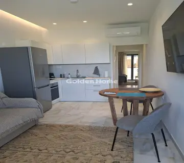 Hotel 35m<sup>2</sup> for rent photo 1