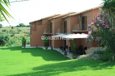 Hotel 400m<sup>2</sup> for sale photo 8