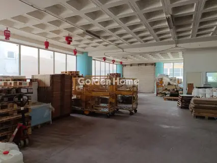 Industrial 542m<sup>2</sup> for rent photo 1