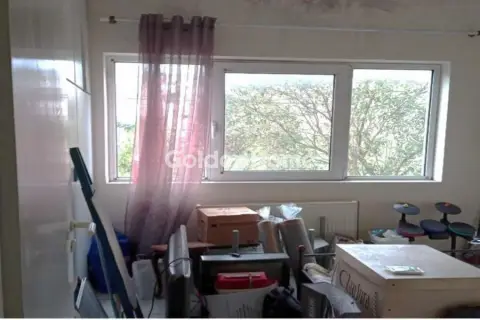 Home 235m<sup>2</sup> for sale photo 5