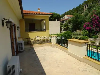 Golden Home Property Image