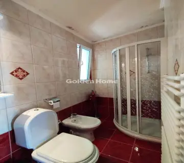 House 230m<sup>2</sup> for rent photo 4904569