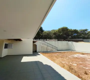 House 230m<sup>2</sup> for rent photo 4904580