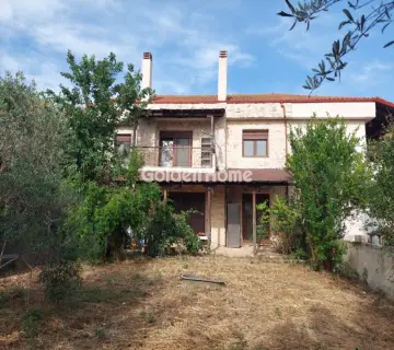 独立复式小屋 272m<sup>2</sup> for sale photo 1