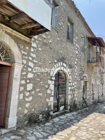 Independent Building 207m<sup>2</sup> for sale photo 2