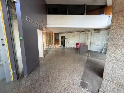 店铺 190m<sup>2</sup> for rent photo 4