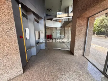 店铺 190m<sup>2</sup> for rent photo 1