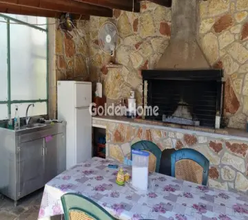 独立复式小屋 180m<sup>2</sup> for sale photo 1