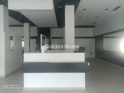 店铺 270m<sup>2</sup> for rent photo 4