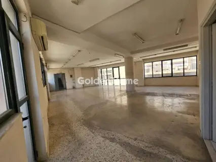 Office 117m<sup>2</sup> for rent photo 3