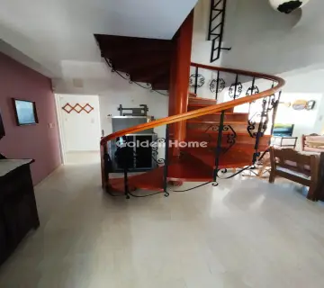 House 280m<sup>2</sup> for rent photo 4924257