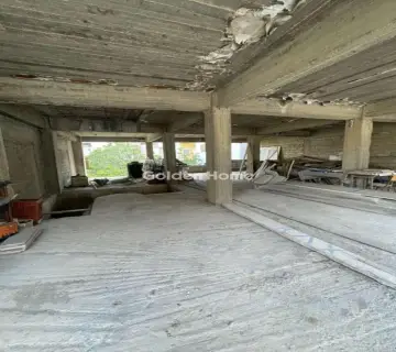 建物 275m<sup>2</sup> for sale photo 1