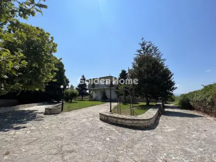 House 232m<sup>2</sup> for sale photo 1