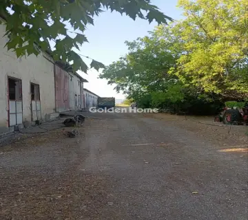 Independent Building 800m<sup>2</sup> for sale photo 4980988