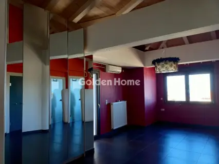 Independent Maisonette 360m<sup>2</sup> for rent photo 6