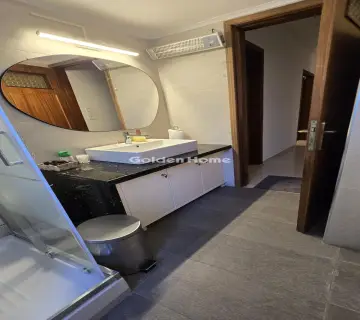 Floor Apartment 145m<sup>2</sup> for rent photo 18
