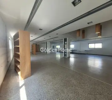 Office 2340m<sup>2</sup> for rent photo 3
