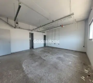 Office 2340m<sup>2</sup> for rent photo 24
