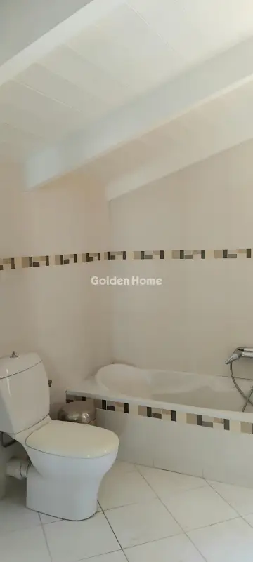 Floor Apartment 220m<sup>2</sup> for rent photo 8