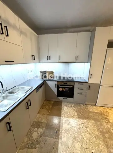Floor Apartment 133m<sup>2</sup> for rent photo 4