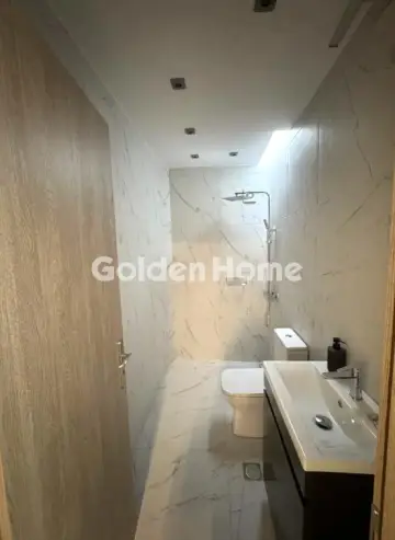 Floor Apartment 133m<sup>2</sup> for rent photo 6