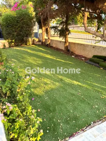 Floor Apartment 133m<sup>2</sup> for rent photo 1