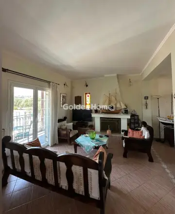 独立复式小屋 211m<sup>2</sup> for sale photo 2