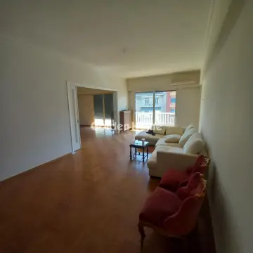 Floor Apartment 125m<sup>2</sup> for rent photo 6