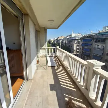Floor Apartment 125m<sup>2</sup> for rent photo 2