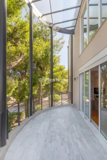 Independent Maisonette 326m<sup>2</sup> for sale photo 7