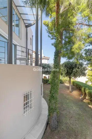 Independent Maisonette 326m<sup>2</sup> for sale photo 39
