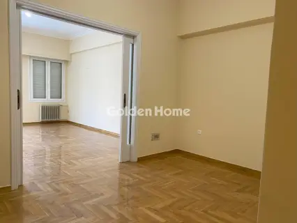 Office 111m<sup>2</sup> for rent photo 2