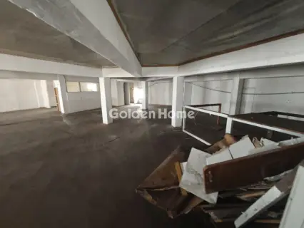 Independent Building 2285m<sup>2</sup> for sale photo 4