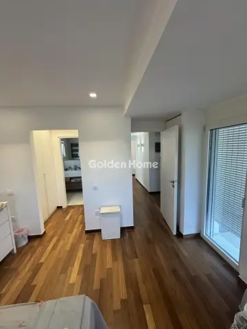 Independent Maisonette 307m<sup>2</sup> for sale photo 23
