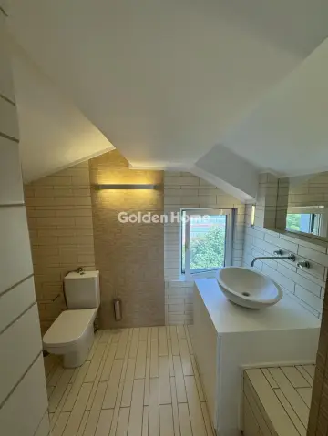 Independent Maisonette 307m<sup>2</sup> for sale photo 14