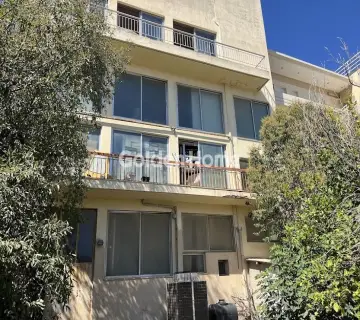 Independent Building 1200m<sup>2</sup> for sale photo 1