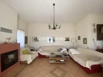Floor Maisonette 166m<sup>2</sup> for rent photo 6
